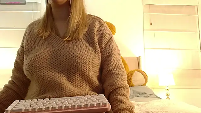 Snapshot of thamarajane chatting on January 4, 2025, 11:27 pm thamarajane online show from January 4, 2025, 11:27 pm