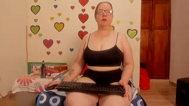 Snapshot of BarbaraFight chatting on May 16, 2026, 10:52 pm BarbaraFight online show from May 16, 2026, 10:52 pm