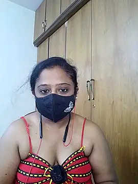 sexynayan23 online show from May 3, 2026, 5:57 am