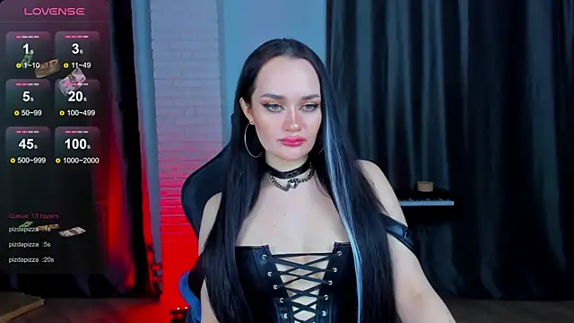 QueenAliss online show from December 19, 2024, 7:18 am