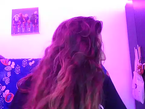 catthelena online show from March 21, 2026, 4:06 am