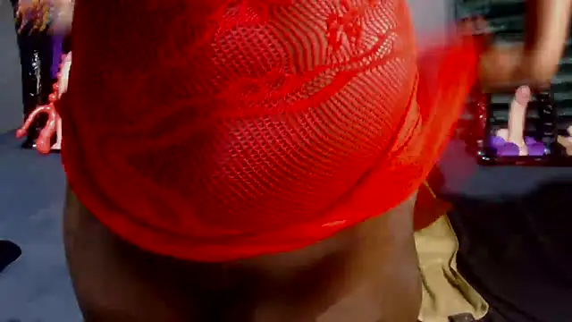 DarkNSpicy4U online show from October 6, 2025, 3:37 am