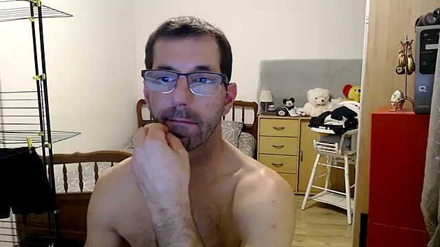 Snapshot of steph19x5 chatting on December 5, 2024, 5:50 pm steph19x5 online show from December 5, 2024, 5:50 pm