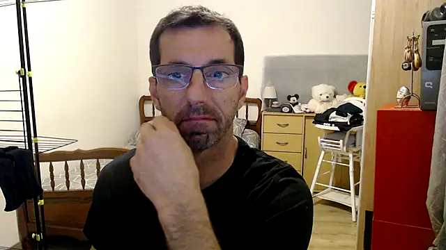 Snapshot of steph19x5 chatting on December 5, 2024, 9:06 pm steph19x5 online show from December 5, 2024, 9:06 pm