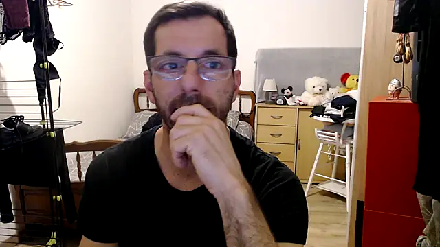 Snapshot of steph19x5 chatting on December 12, 2024, 5:52 am steph19x5 online show from December 12, 2024, 5:52 am