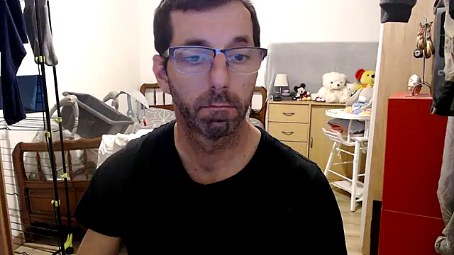 Snapshot of steph19x5 chatting on December 23, 2024, 12:52 pm steph19x5 online show from December 23, 2024, 12:52 pm