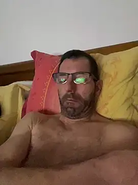 Snapshot of steph19x5 chatting on January 6, 2025, 10:37 pm steph19x5 online show from January 6, 2025, 10:37 pm