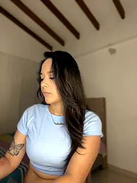 Snapshot of Little_Amber6 chatting on September 24, 2025, 1:31 am Little Amber6 online show from September 24, 2025, 1:31 am