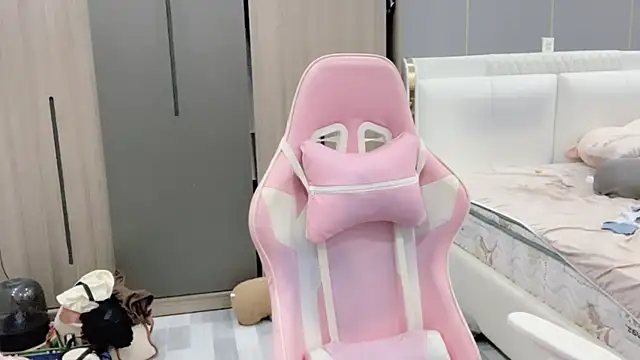 ANNA102 online show from March 12, 2026, 7:47 am