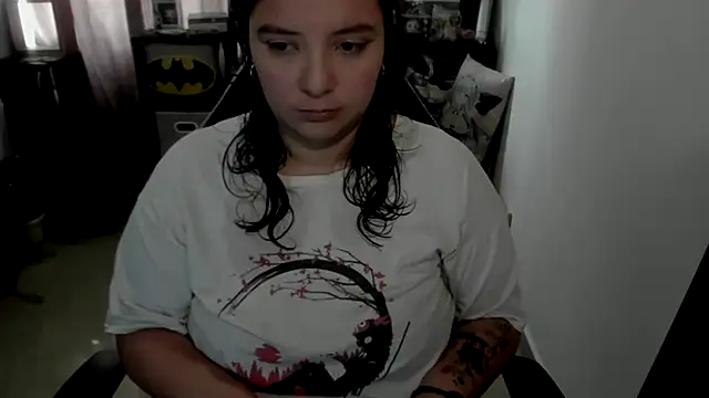 aika-dreams online show from June 12, 2026, 1:54 pm