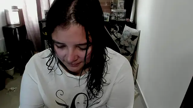 aika-dreams online show from June 16, 2026, 1:47 pm