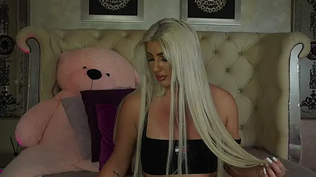 Squirt Tanya online show from June 16, 2026, 9:28 pm