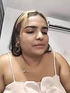 Mayssa Cute online show from December 23, 2024, 10:01 pm