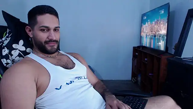 Snapshot of Alexgrey0 chatting on January 19, 2025, 10:39 pm Alexgrey0 online show from January 19, 2025, 10:39 pm