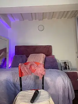 karinacortes online show from March 11, 2026, 3:51 pm