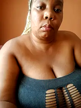Lovelyboobs01 online show from January 22, 2025, 12:06 pm