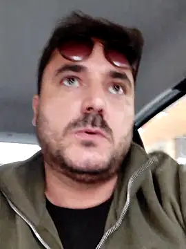 Consensustr online show from September 26, 2025, 3:27 pm