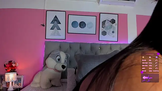 LEXA MURPHY online show from September 19, 2025, 2:57 am