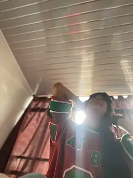 Snapshot of stormytt_ chatting on October 14, 2025, 7:03 pm stormytt  online show from October 14, 2025, 7:03 pm