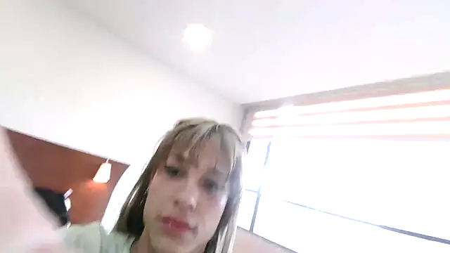 Snapshot of stormytt_ chatting on April 19, 2026, 9:28 pm stormytt online show from April 19, 2026, 9:28 pm