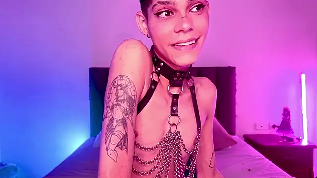 Snapshot of Varya_Ferreira chatting on July 5, 2026, 8:54 am Varya Ferreira online show from July 5, 2026, 8:54 am