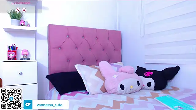Snapshot of Vannessa__Shy chatting on September 16, 2025, 9:16 pm Vannessa  Shy online show from September 16, 2025, 9:16 pm