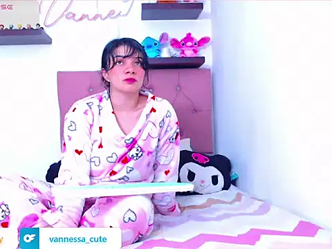 Snapshot of Vannessa__Shy chatting on October 9, 2025, 1:47 am Vannessa  Shy online show from October 9, 2025, 1:47 am