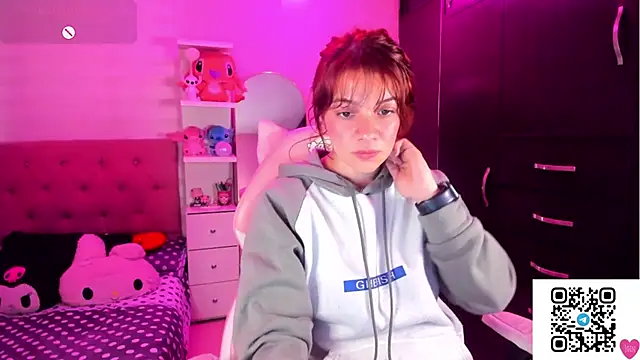 Vannessa  Shy online show from February 23, 2026, 7:33 pm