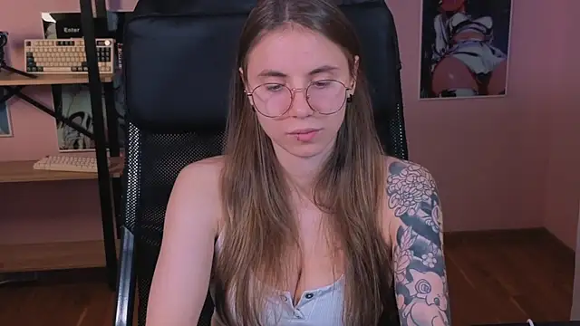 Snapshot of _AnnaStark_ chatting on October 24, 2025, 8:05 pm  AnnaStark  online show from October 24, 2025, 8:05 pm