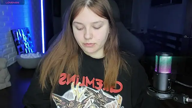 XNirvanaX online show from March 23, 2025, 2:26 am