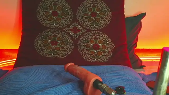 Snapshot of Raquel789 chatting on April 10, 2026, 4:12 pm Raquel789 online show from April 10, 2026, 4:12 pm