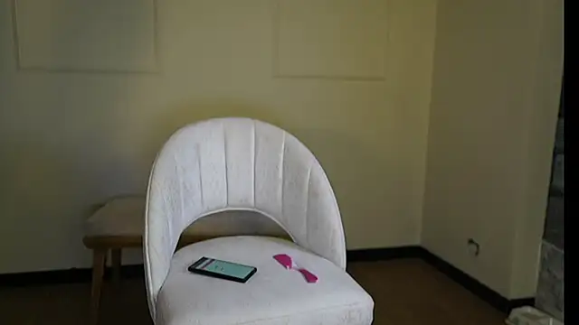 Irina Grant online show from March 11, 2025, 6:43 am