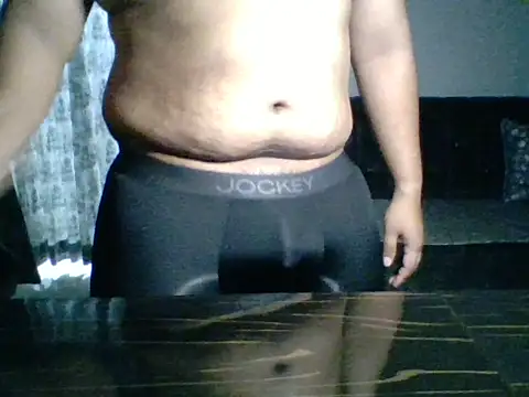 Wildguycums online show from November 1, 2025, 4:42 pm