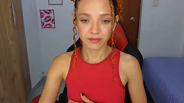 SexyLeilaa online show from February 3, 2026, 2:53 am