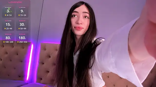 NickieRainer online show from December 6, 2024, 7:43 am
