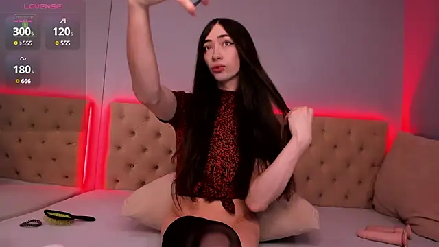 NickieRainer online show from December 19, 2024, 4:34 am