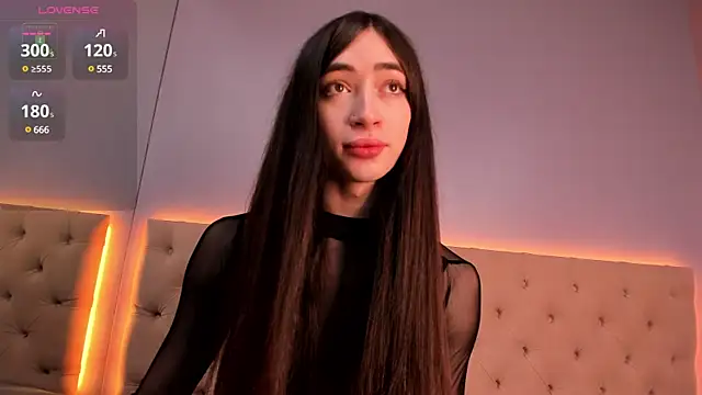 NickieRainer online show from January 18, 2025, 12:26 pm