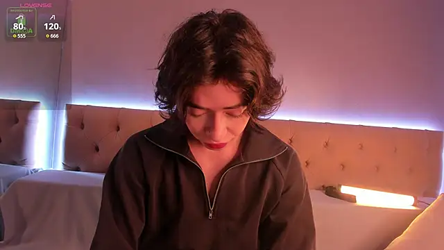 NickieRainer online show from September 15, 2025, 4:34 am