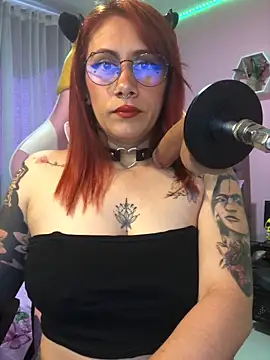 Snapshot of Luna_Paris_ chatting on December 1, 2024, 6:52 pm Luna Paris online show from December 1, 2024, 6:52 pm