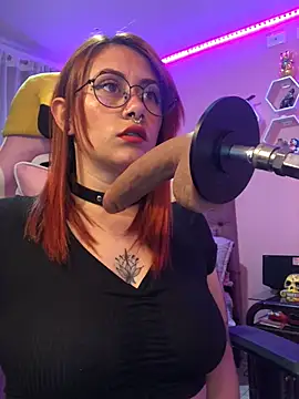 Snapshot of Luna_Paris_ chatting on January 23, 2025, 10:11 pm Luna Paris online show from January 23, 2025, 10:11 pm