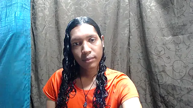 Snapshot of shairaStarr chatting on October 1, 2025, 1:39 pm shairaStarr online show from October 1, 2025, 1:39 pm