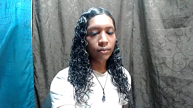 Snapshot of shairaStarr chatting on October 4, 2025, 3:15 am shairaStarr online show from October 4, 2025, 3:15 am