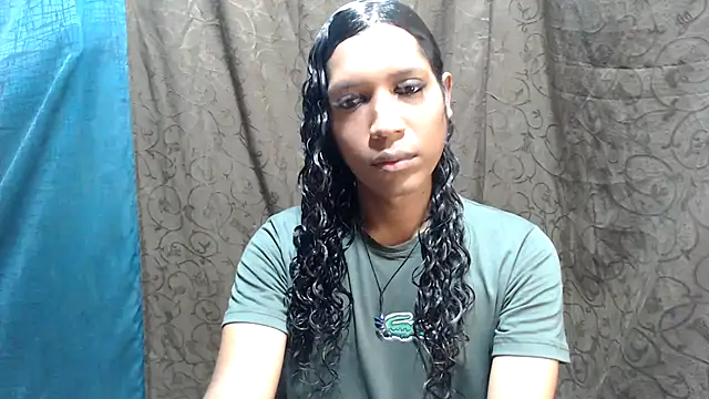 Snapshot of shairaStarr chatting on October 22, 2025, 1:11 pm shairaStarr online show from October 22, 2025, 1:11 pm