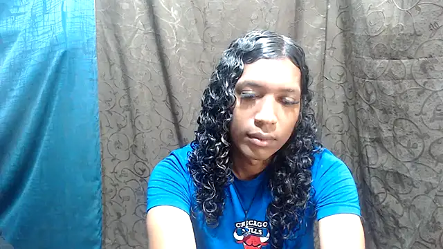 Snapshot of shairaStarr chatting on October 27, 2025, 1:15 pm shairaStarr online show from October 27, 2025, 1:15 pm