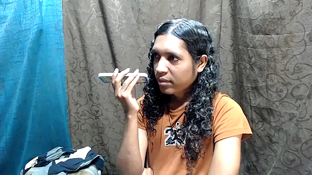 Snapshot of shairaStarr chatting on November 4, 2025, 1:10 pm shairaStarr online show from November 4, 2025, 1:10 pm