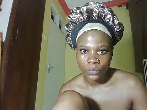 Sweetbaby004 online show from May 11, 2026, 7:11 pm