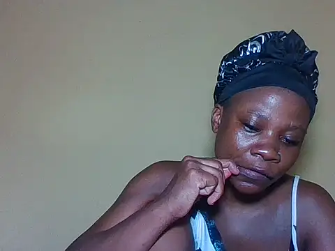 Sweetbaby004 online show from June 9, 2026, 10:43 pm