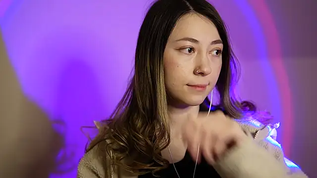 chibi moon  online show from February 13, 2025, 9:17 pm