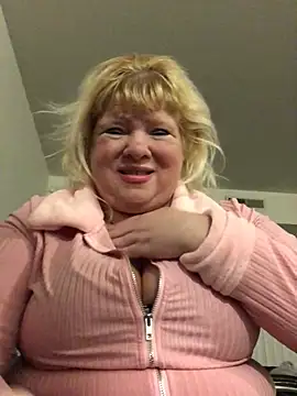 JemJensen30 online show from February 10, 2025, 8:42 am