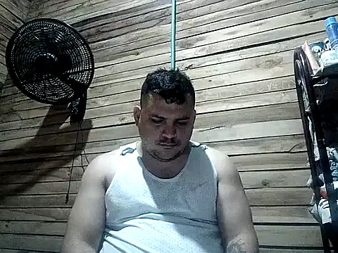 Arcangel 05 online show from April 5, 2026, 2:42 am